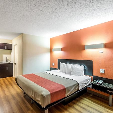 Motel 6 ניו ברונסוויק מראה חיצוני תמונה