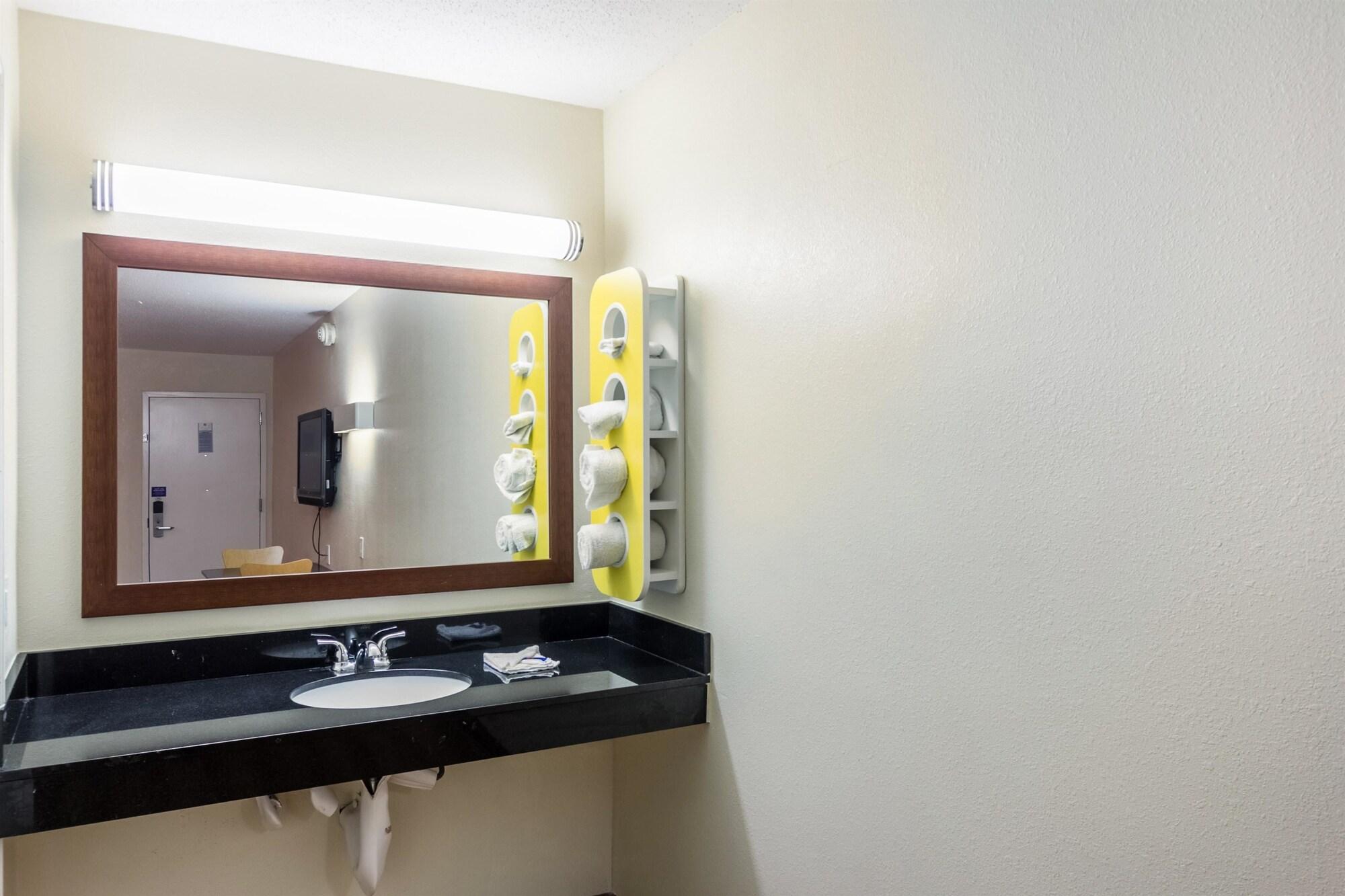 Motel 6 ניו ברונסוויק מראה חיצוני תמונה