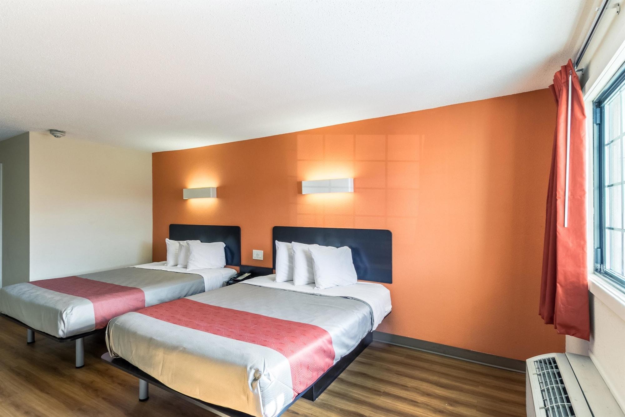 Motel 6 ניו ברונסוויק מראה חיצוני תמונה