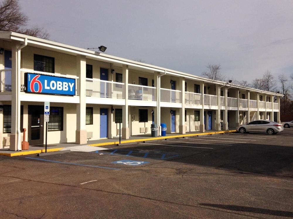 Motel 6 ניו ברונסוויק מראה חיצוני תמונה