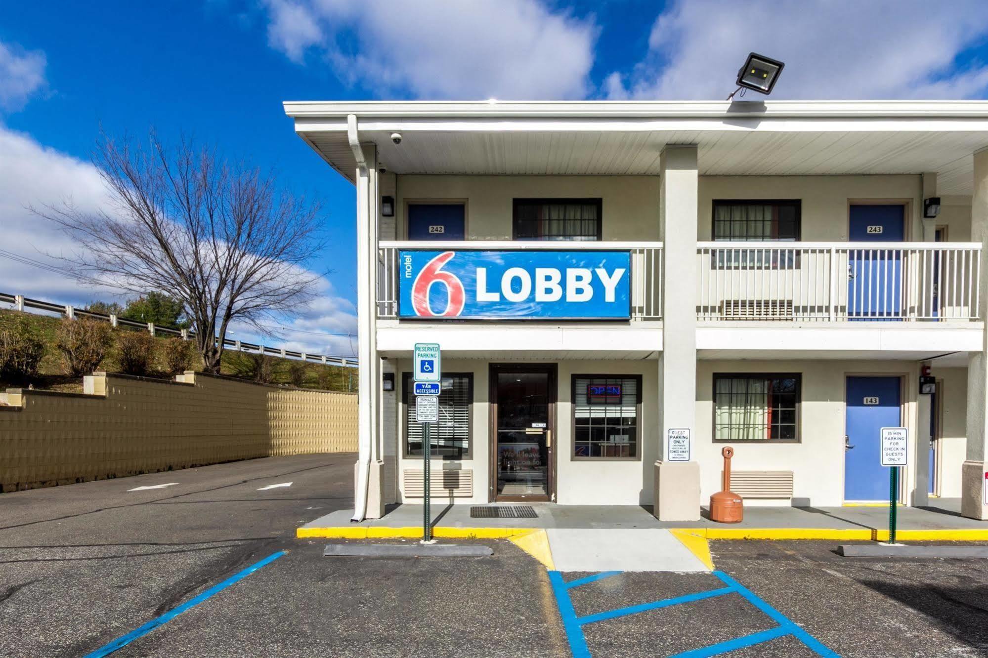 Motel 6 ניו ברונסוויק מראה חיצוני תמונה